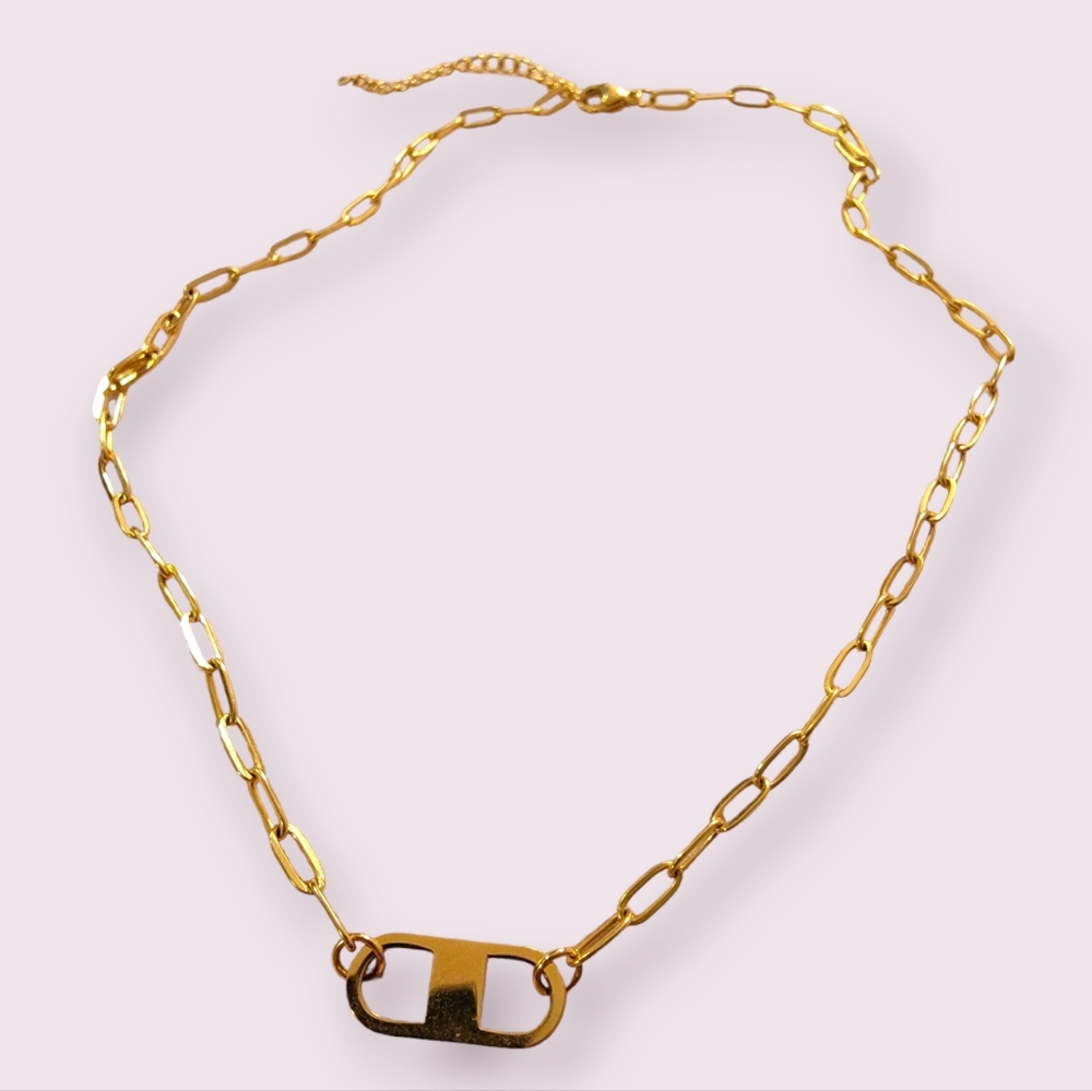 Price drop!! NWB slide Paperclip Chain Necklace